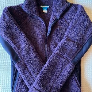 Women’s Columbia jacket, fleece, size medium.